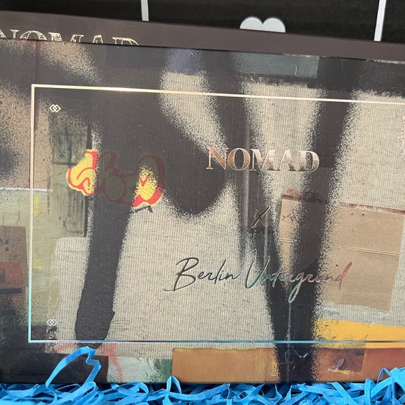 Nomad Berlin Underground Eyeshadow Palette - Picture 2 of 7